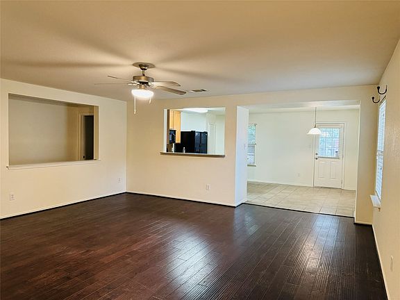 3rd image of 3502 Ridge Elm Dr