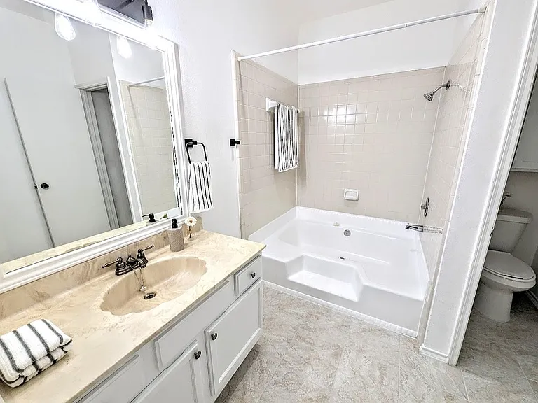 17641 Red Oak Dr #641 — Photo 12