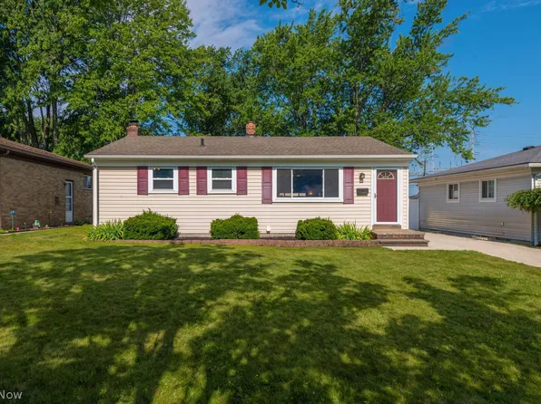 6176 Carol Dr, Brookpark, OH 44142