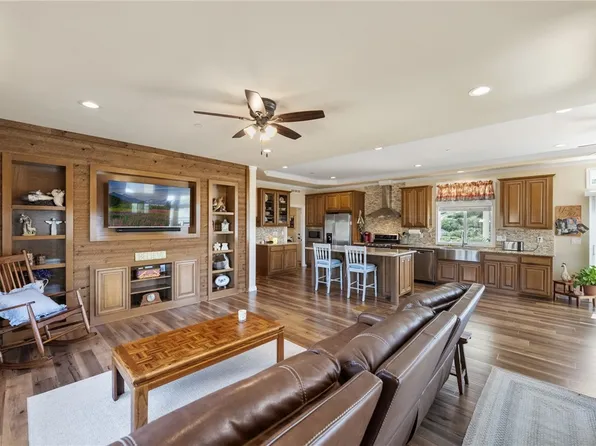 46430 De Portola Rd, Temecula, CA 92592