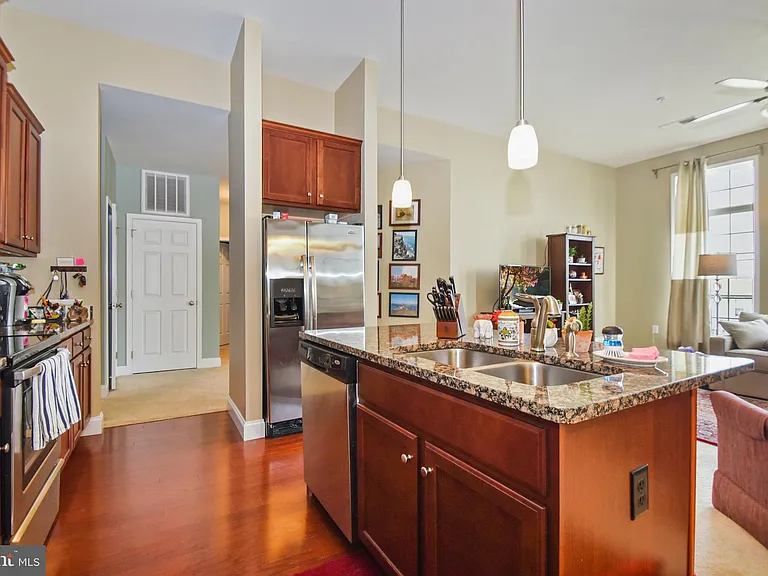 709 Stag Ct — Photo 7
