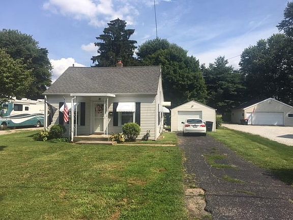 2nd image of 124 N Westmoor Ave