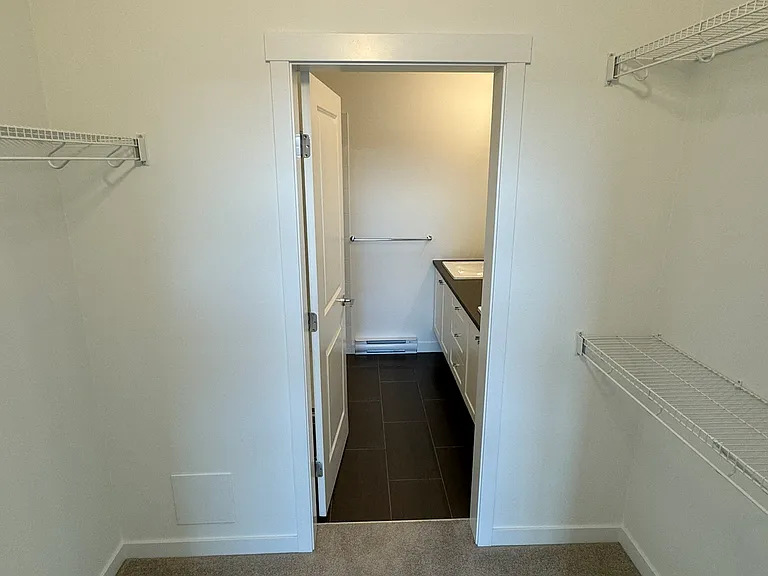 Primary bedroom - closet area