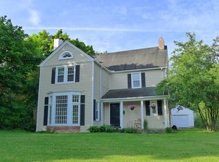 16216 Fernway Rd, Shaker Heights, OH 44120