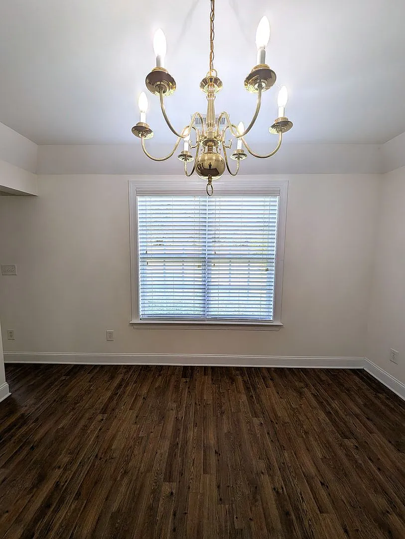 Waxhaw! 6 Bedroom Home! Master Bedroom's Up and Down! — Photo 4
