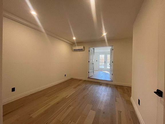 4th image of 85 Union St Floor 1