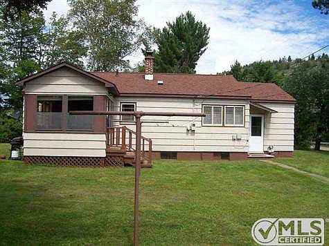 1st image of 9369 Willow Dr