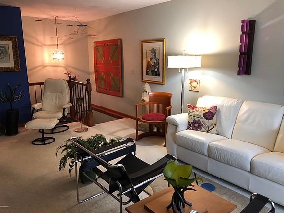 5th image of 225 Bonnie Brook Dr