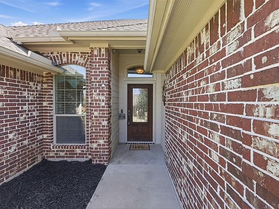 2nd image of 103 Edna Ln