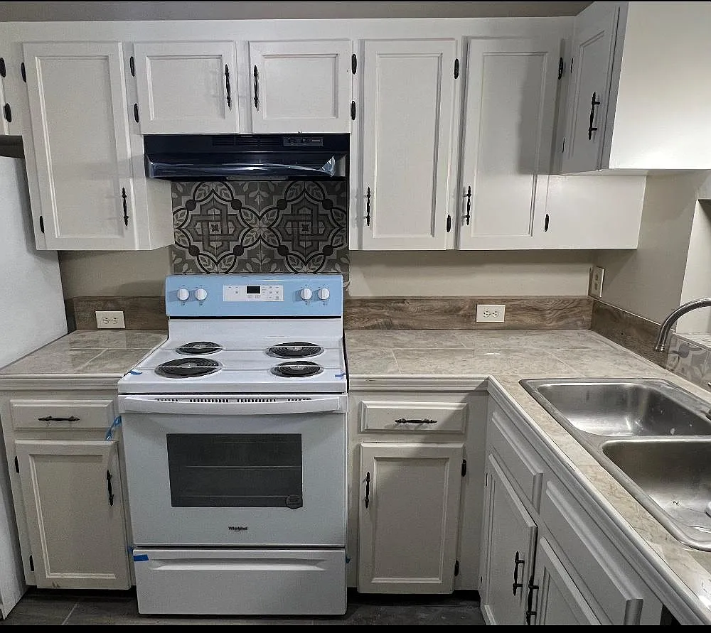 172 Southfield Pkwy — Photo 2
