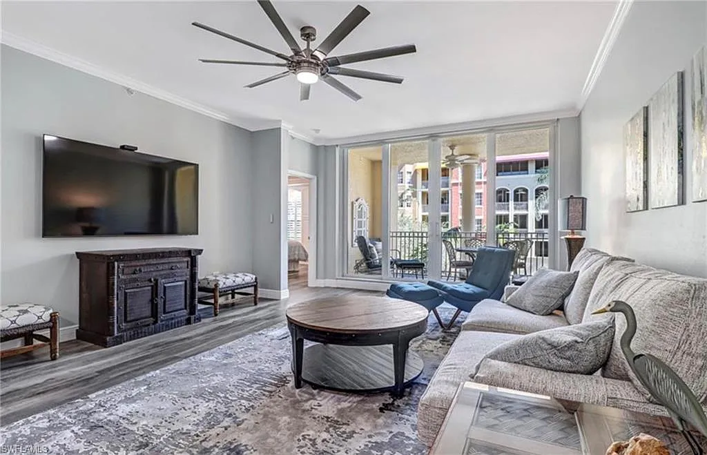 2 bed, 2.0 bath, 1344 sqft, $8,995 — Photo 3