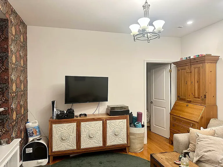 401 E 90th St #3S — Photo 7