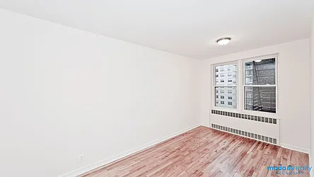 Rented by Moda Realty