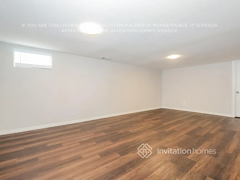 3195 Victor St — Photo 8