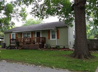 1504 Hope St, Leavenworth, KS 66048