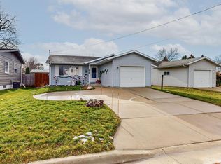 116 1/2 6th St NE, Stewartville, MN 55976