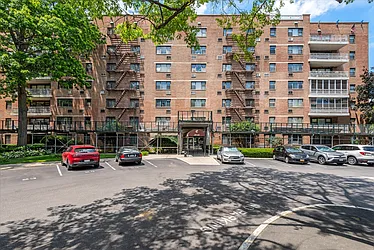 89-40 151st Avenue, #1M