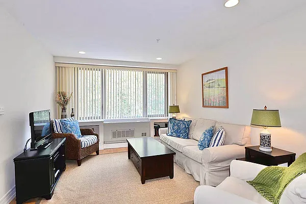 Sold by Home by Choice LLC | media 1