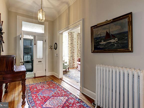 3rd image of 209-A S Lee St Unit A