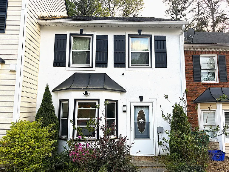Poplar Pointe SE — Photo 2