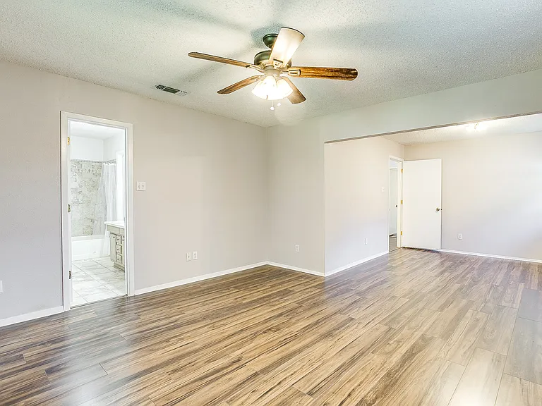 1104 Sproles Dr — Photo 27
