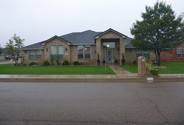 1st image of 1000 Armstrong Cir