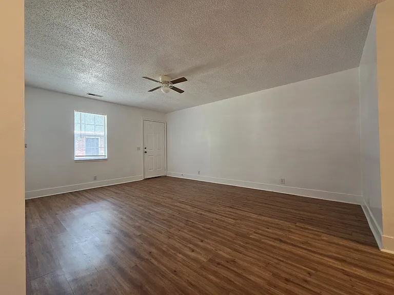 1036 Jessamine Trl — Photo 3