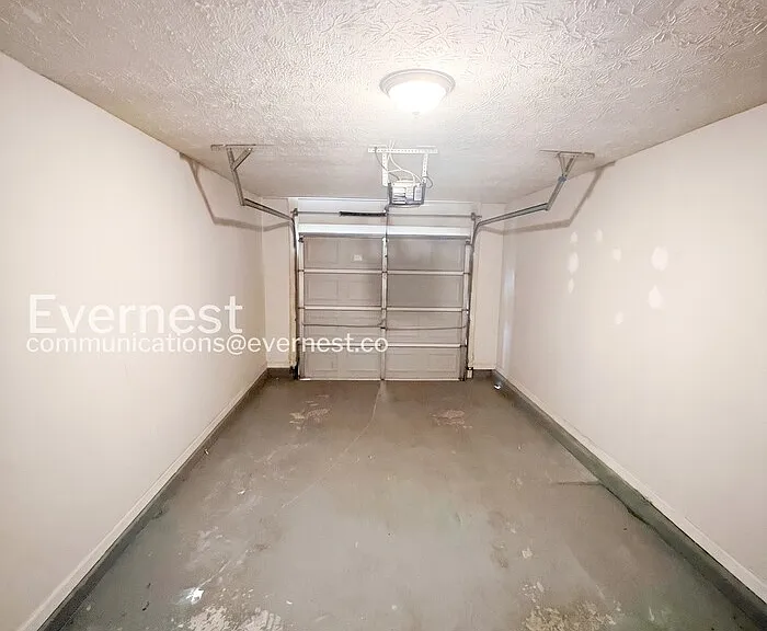 1408 Creek View Dr — Photo 13
