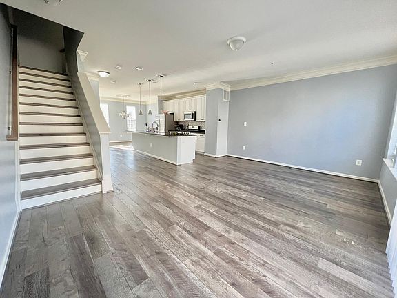 2nd image of 18312 Woodhouse Ln