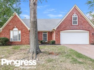 2355 Carrol Ridge Ln, Cordova, TN 38016