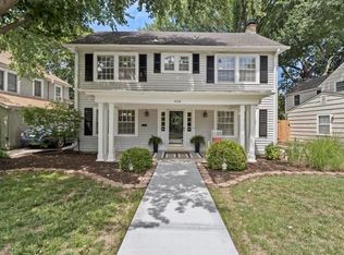 404 W Dartmouth Rd, Kansas City, MO 64113