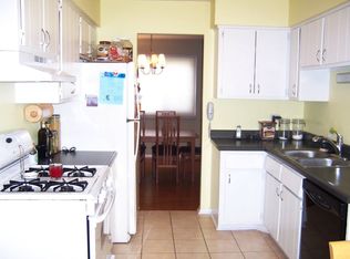 1640 Dundee Dr #NA, Wheaton, IL 60187