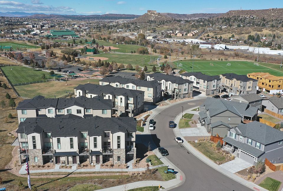 1st image of 1538 Castle Creek Cir