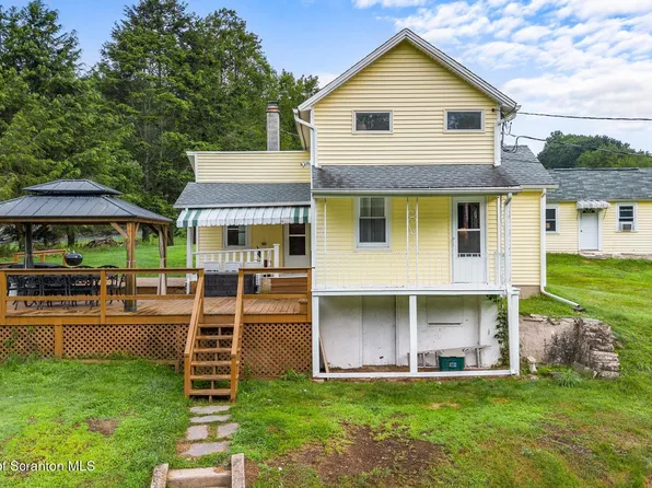 793 Halowich Rd, Harveys Lake, PA 18618