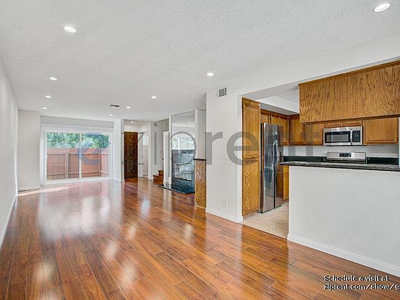 4th image of 922 Lincoln Blvd APT 3