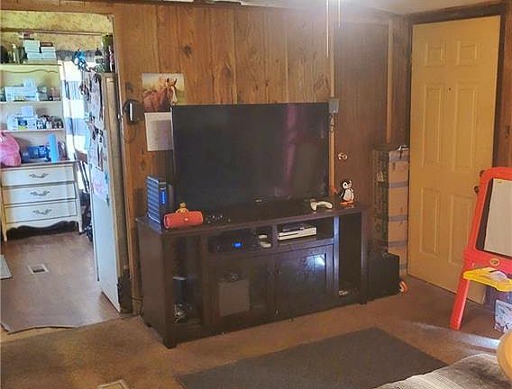 3rd image of 4417 Pontiac Dr