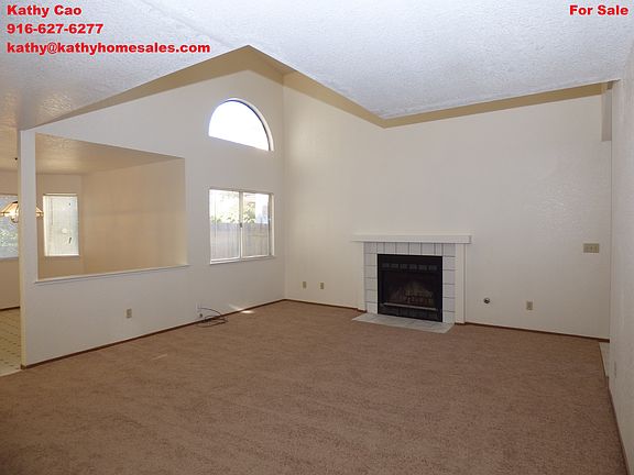 4th image of 5325 Yvette Way