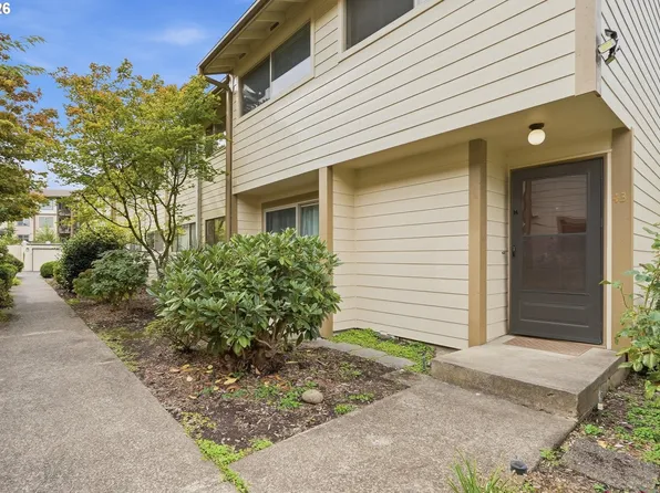 1100 N Meridian St APT 43, Newberg, OR 97132