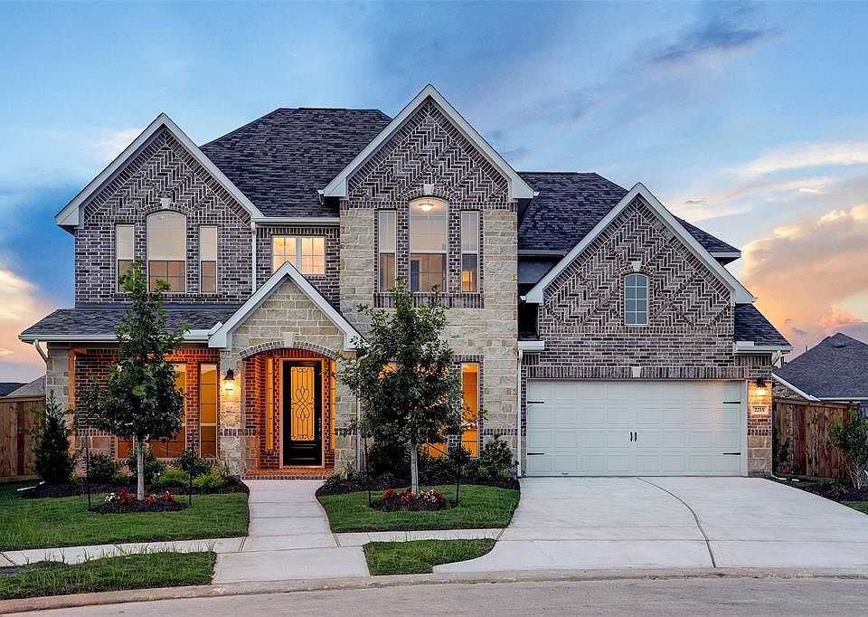1st image of 2215 Acadian Way