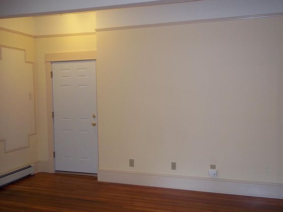 5th image of 275 N Main St APT 1