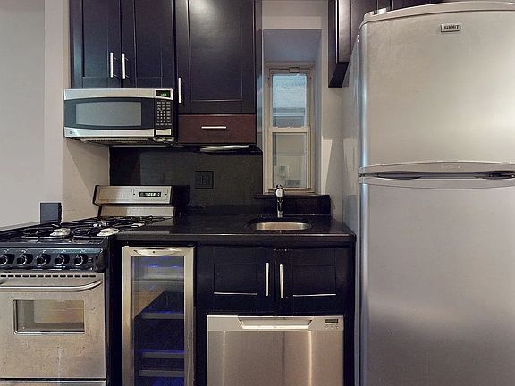 5th image of 208 E 25th St #Lde
