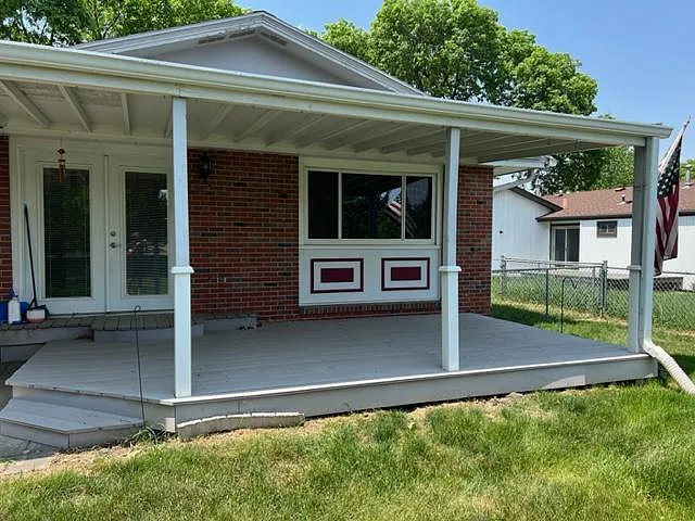 4 bed, 2032 sqft, $2,200 — Photo 4
