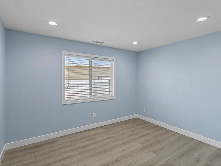 8996 Newport Ave — Photo 15