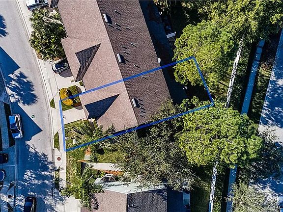 5th image of 659 Vallance Way NE