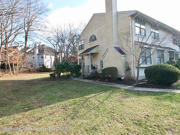 3rd image of 1301 Arlington Drive