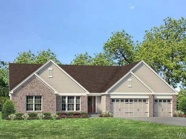 216 Balmoral Gardens Ct, Lake Saint Louis, MO 63367