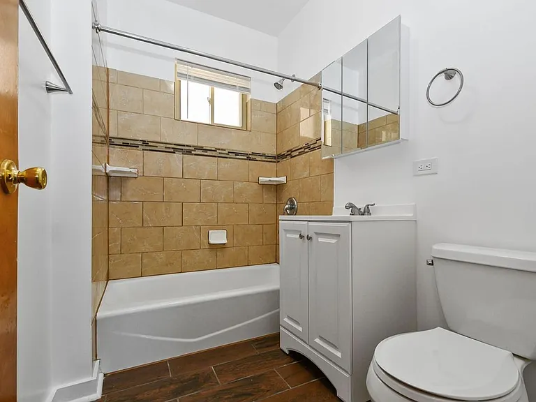 6507-6519 California — Photo 15