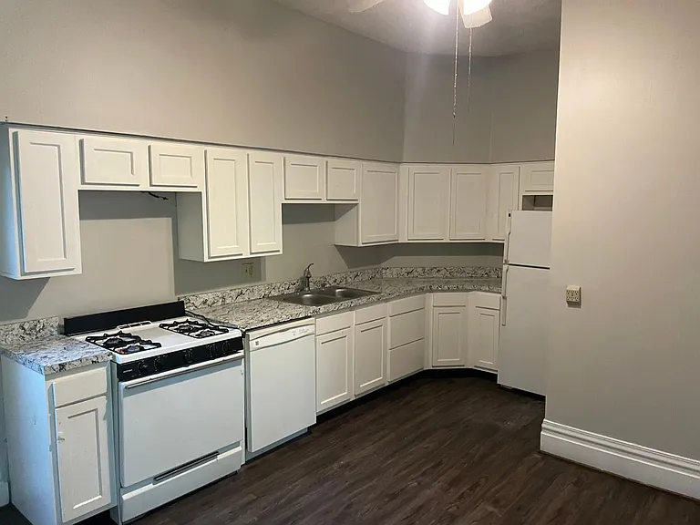 1610 S 3rd St #3 — Photo 5