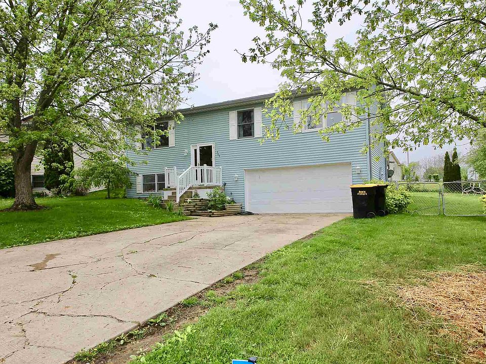 1st image of 363 W Custer Sq