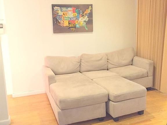 4th image of 129 E 47th St APT 4B